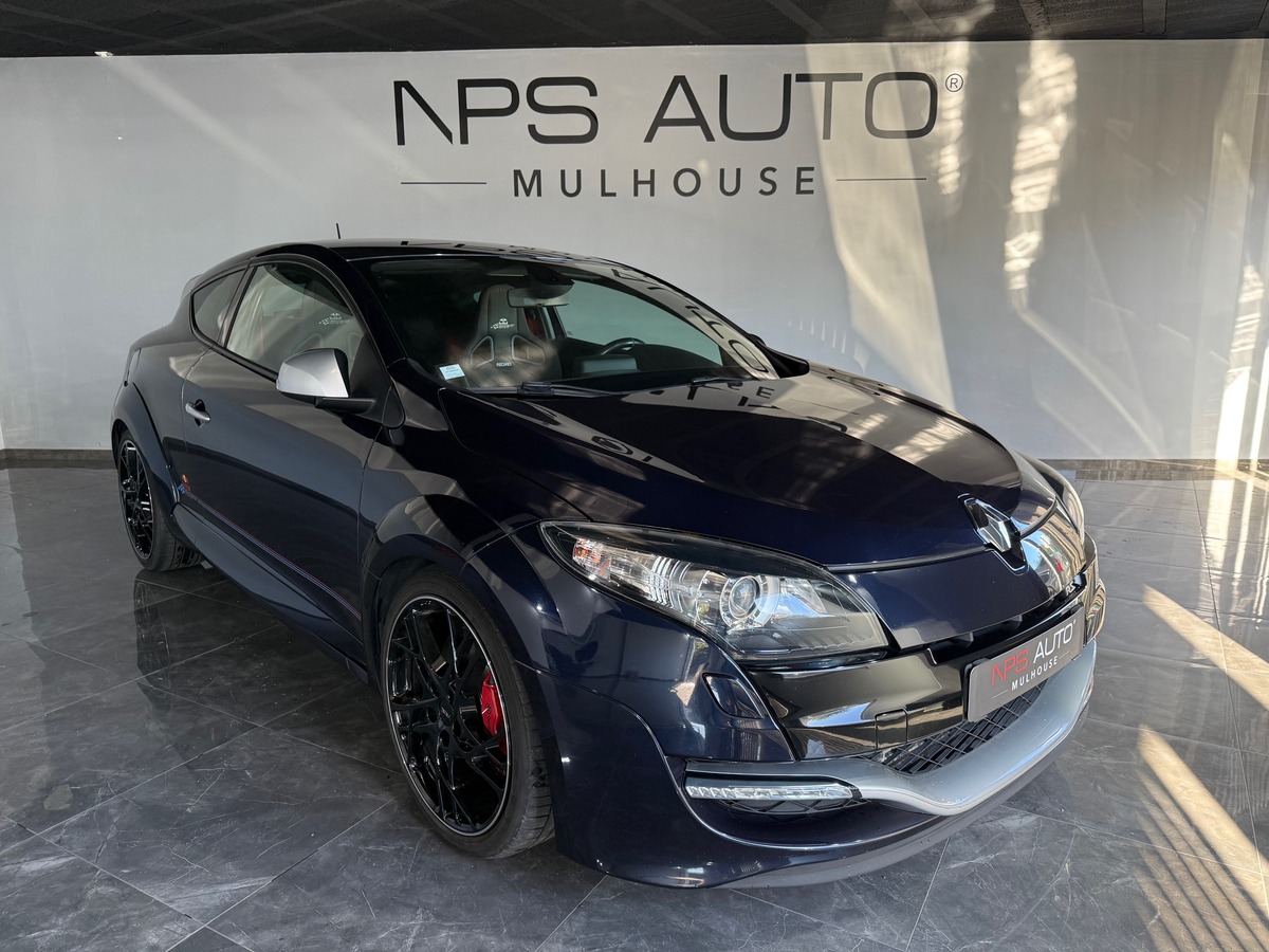 RENAULT Megane III RS 2.0 265 Red Bull RB8