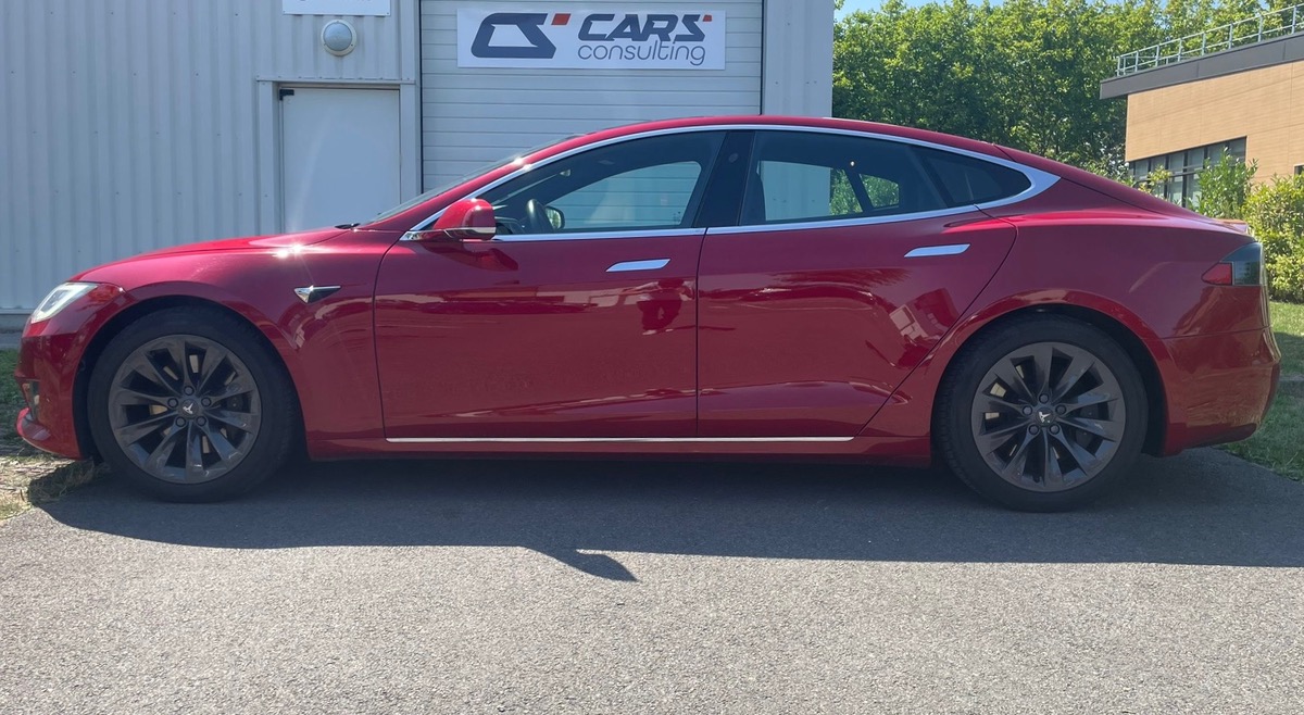 Tesla Model S 100D 422 Dual Motor