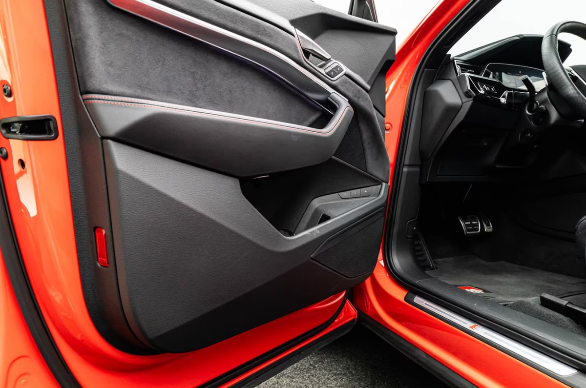 Audi SQ8 e-tron 503ch quattro/Matrix/Camera360/Rouge Soneira/Pack noir plus