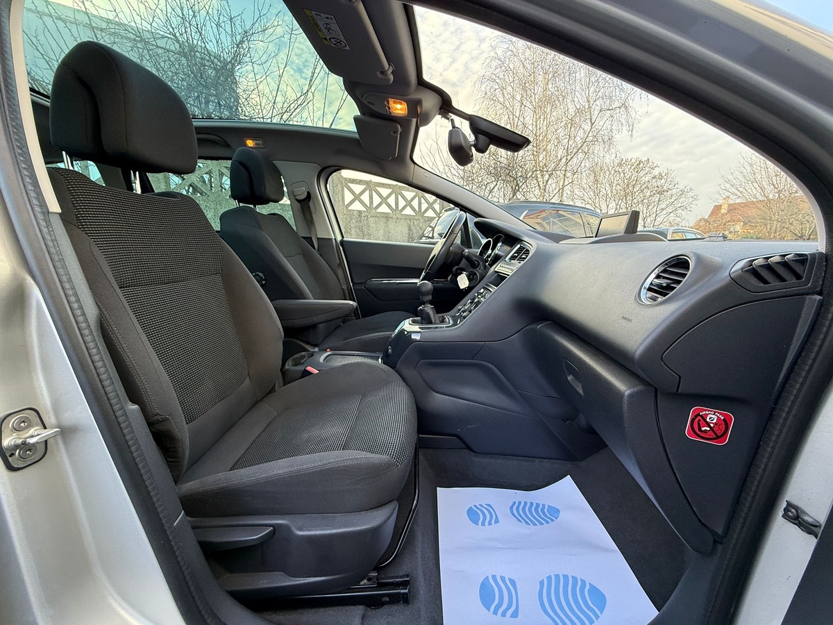 Peugeot 5008 1.6 HDI 120 CV allure 7 places