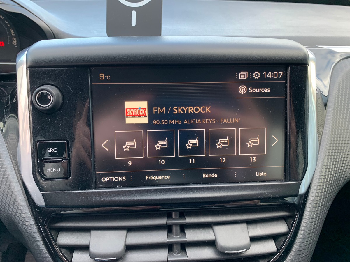 Peugeot 2008 82 ch | Active | Apple car play Android auto | Régulateur de vitesse | Pack Urbain