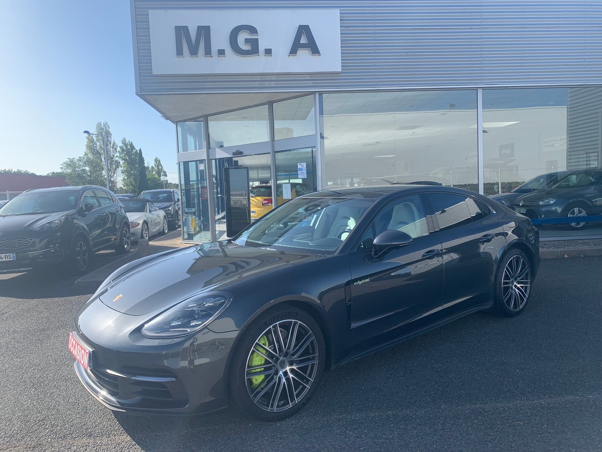 Porsche Panamera 462 | V6 | 4 E-HYBRID | Caméra | Apple car play | GPS | GARANTIE PORSCHE APPROVED