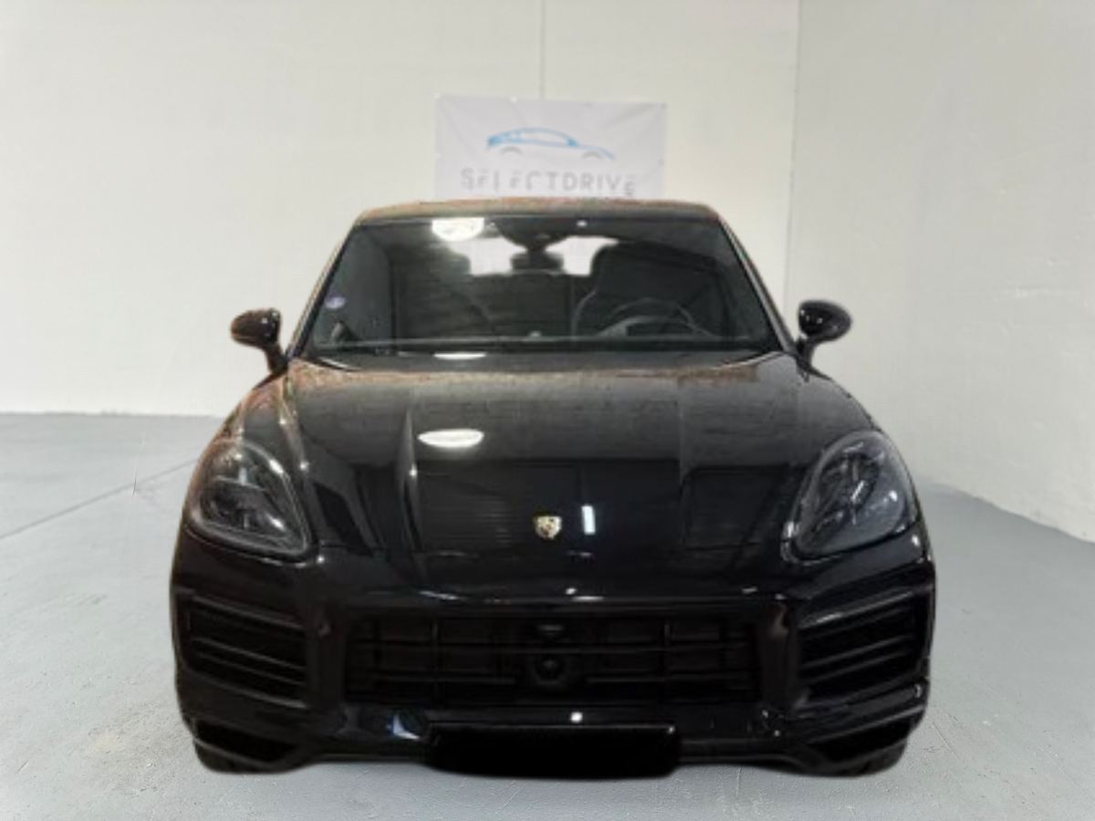 Porsche Cayenne Coupé 3.0 V6 E-HYBRID 462cv