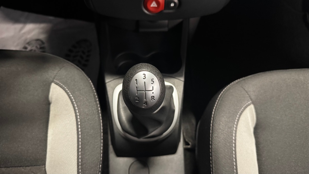 RENAULT Clio III 1.2i 75CH GPL 1ere Main