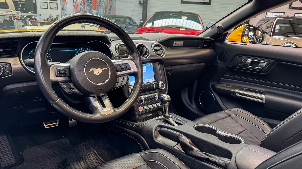 Ford Mustang GT V8 5.0 BVA10 450 AB