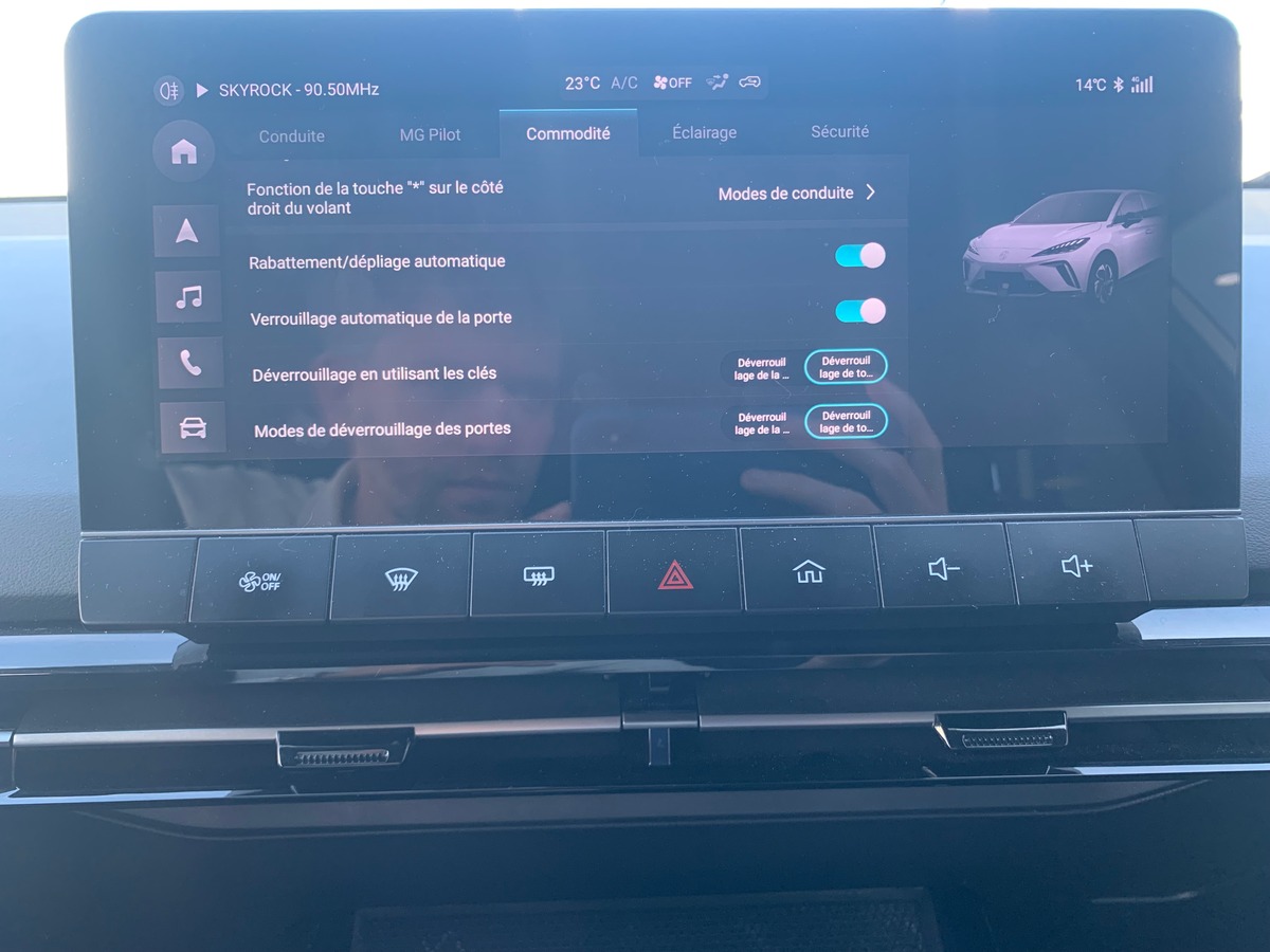 MG MG4 245 | 77 Kwh | Luxury | Apple car Play | Caméra | Siéges chauffants | Régulateur adaptatif