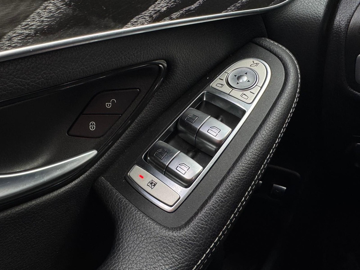 Mercedes-Benz GLC Coupé 300d 245 AMG Line