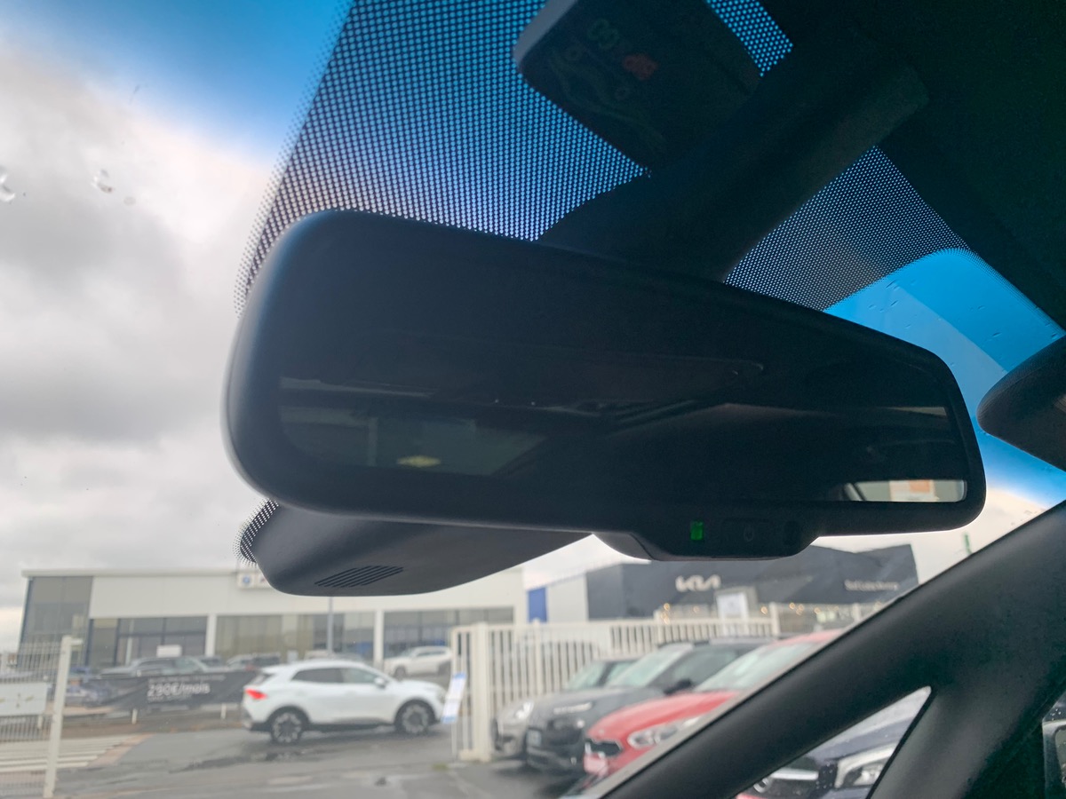 Kia Carens 141 ch | PREMIUM | 7 Places | Phase 2 | Attelage| Toit ouvrant | Caméra de recul | Jantes