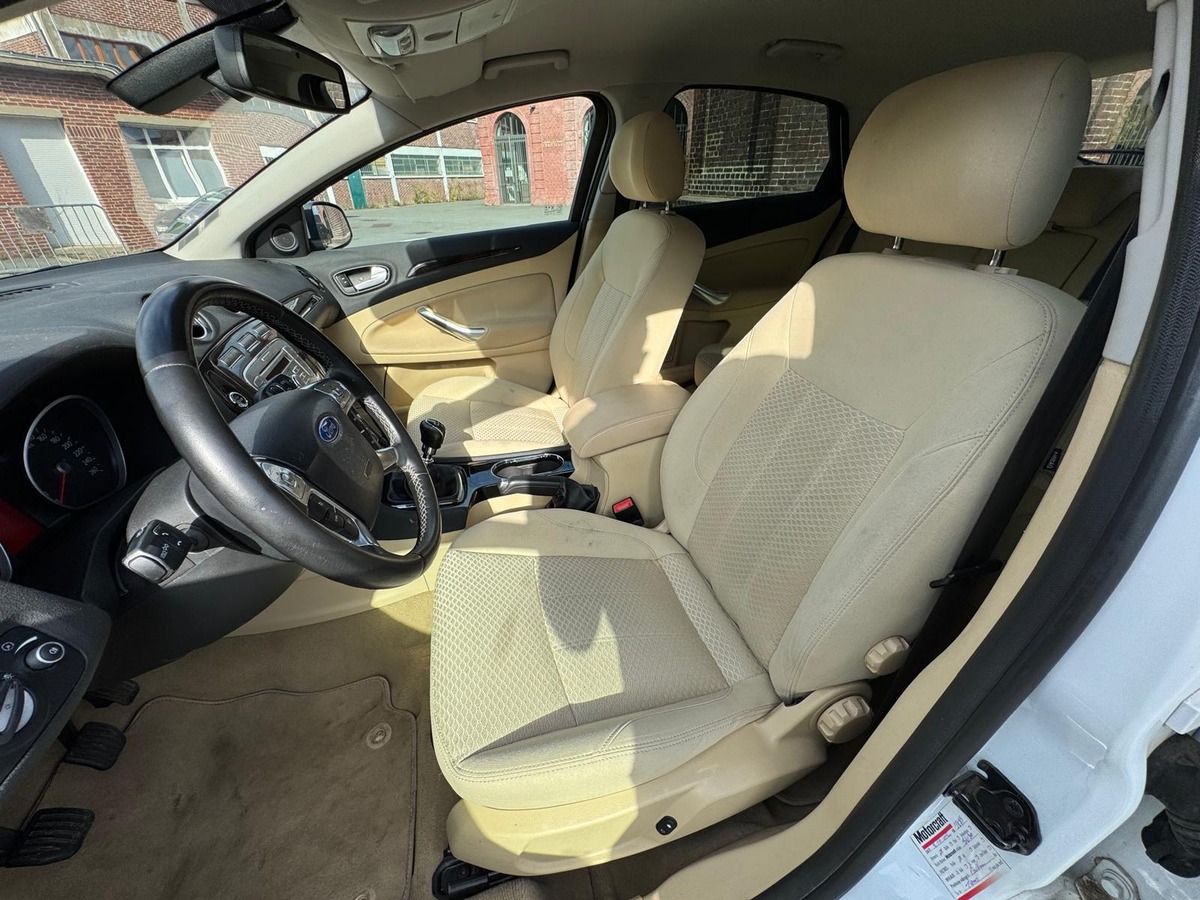 Ford Mondeo 2.0 TDCI 140cv Finition Ghia - Garantie