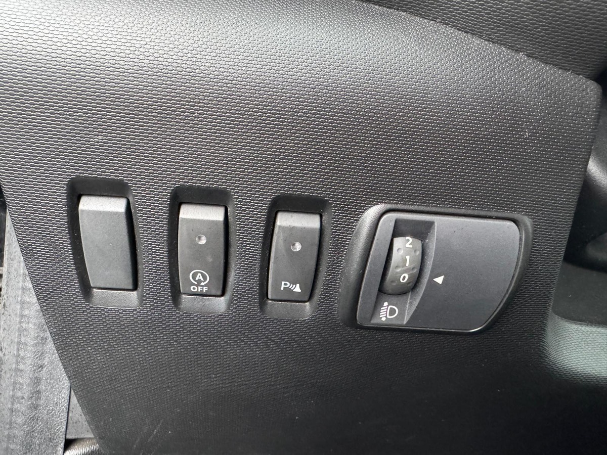 RENAULT Twingo III 1.0 SCe Zen - Révisé - Garantie