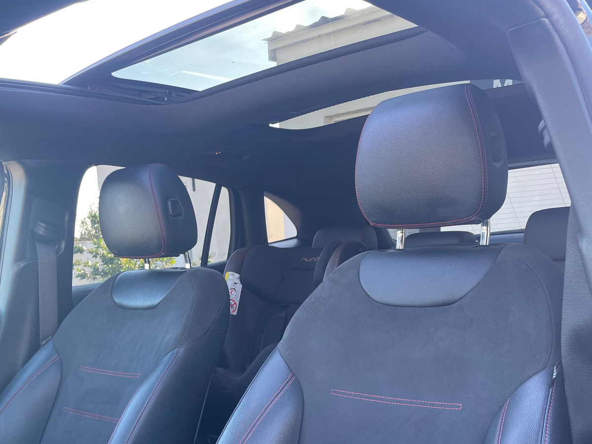 Mercedes Benz GLA 200 AMG