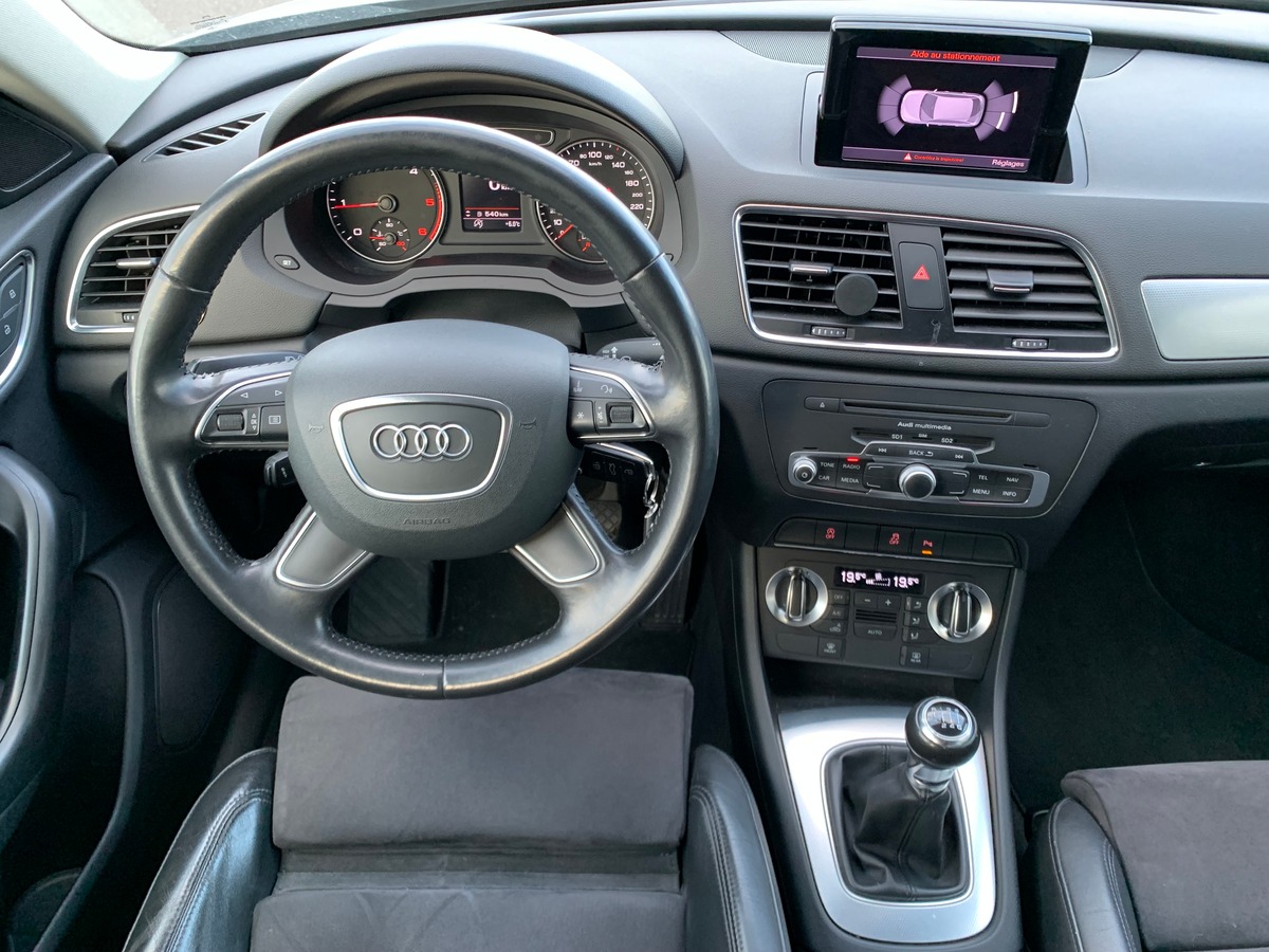 Audi Q3 177 | Sport design | Radar stationnement avant arriére | Régulateur vitesse | Attelage | Gps