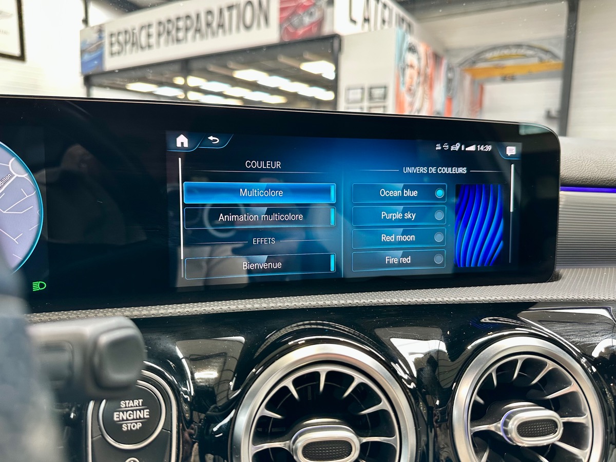 Mercedes-Benz Classe A IV 200 AMG Line 163 7G-DCT Options +++ j