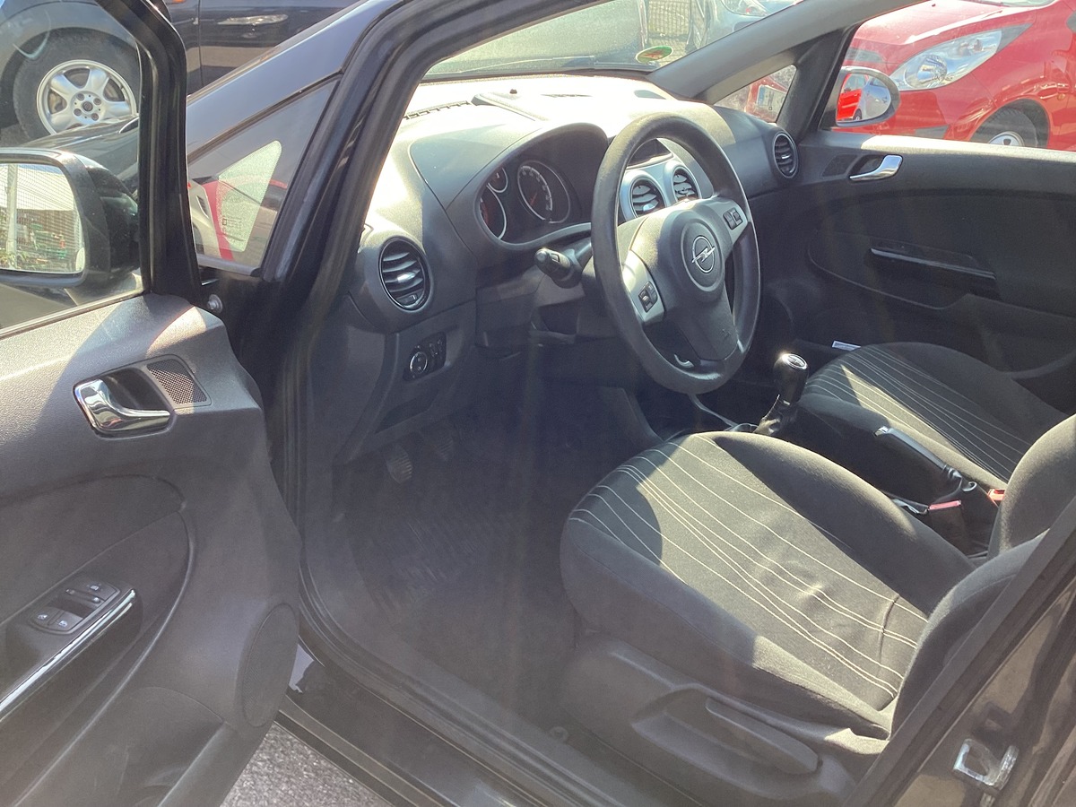 Opel Corsa 1.4 ACTIVE