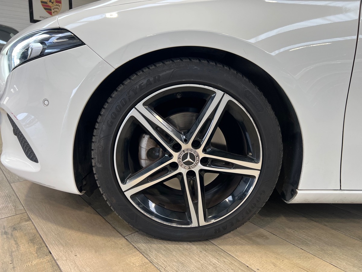 Mercedes-Benz Classe A IV 180 D 116 SENSATION PREMIUM PACK 7G-DCT