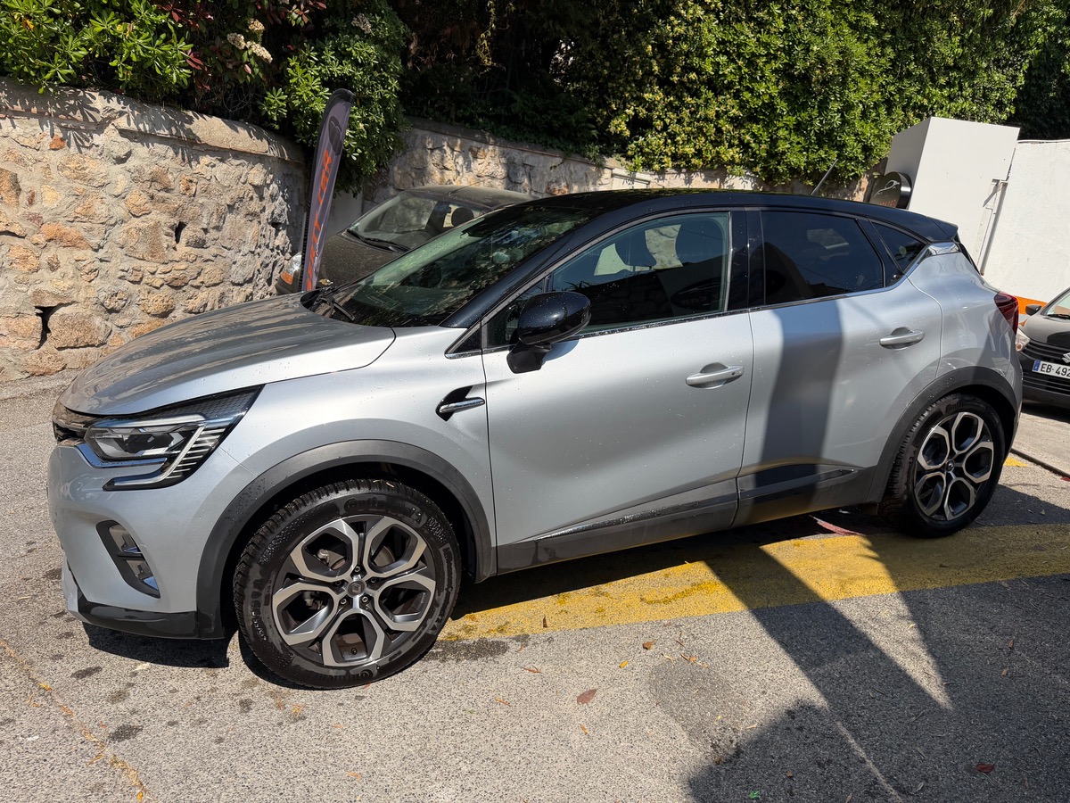 RENAULT Captur TCE 100 CV / CarPlay / Jantes Intens / Phase 2