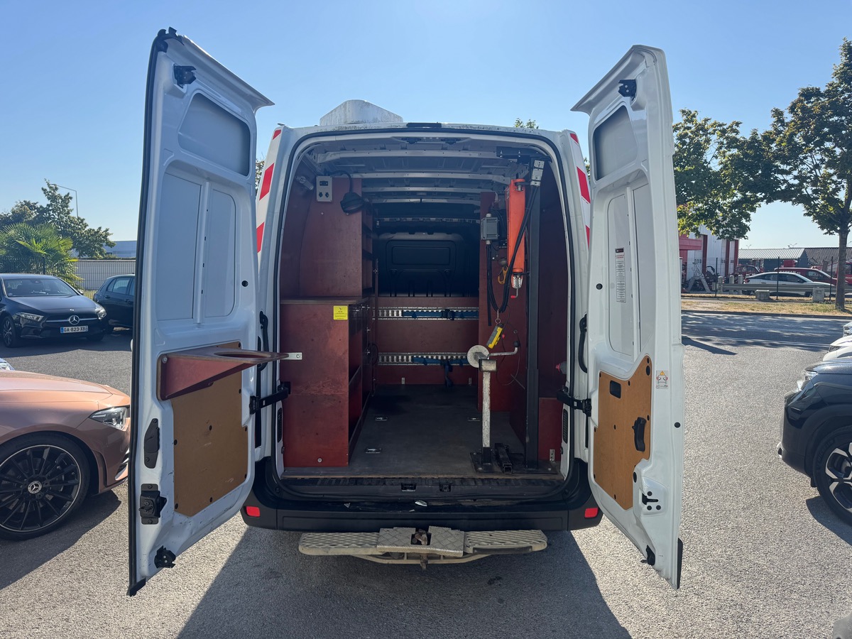 RENAULT Master L2H2 2.3 BDCI 130CH GRAND CONFORT + ATTELAGE