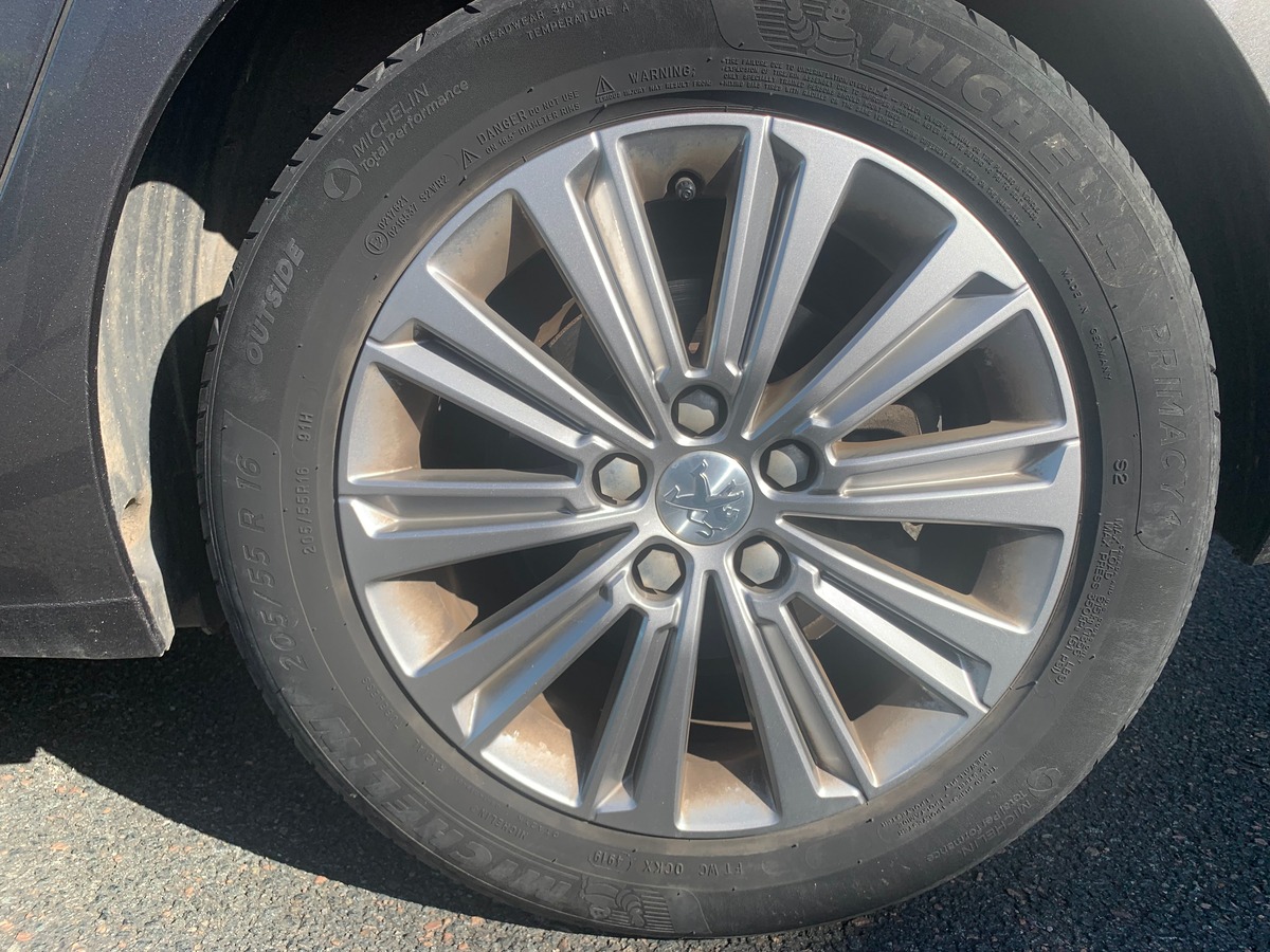 Peugeot 308 130 ch | Allure | Premiére Main | Caméra de recul | Radar avant | Régulateur de vitesse