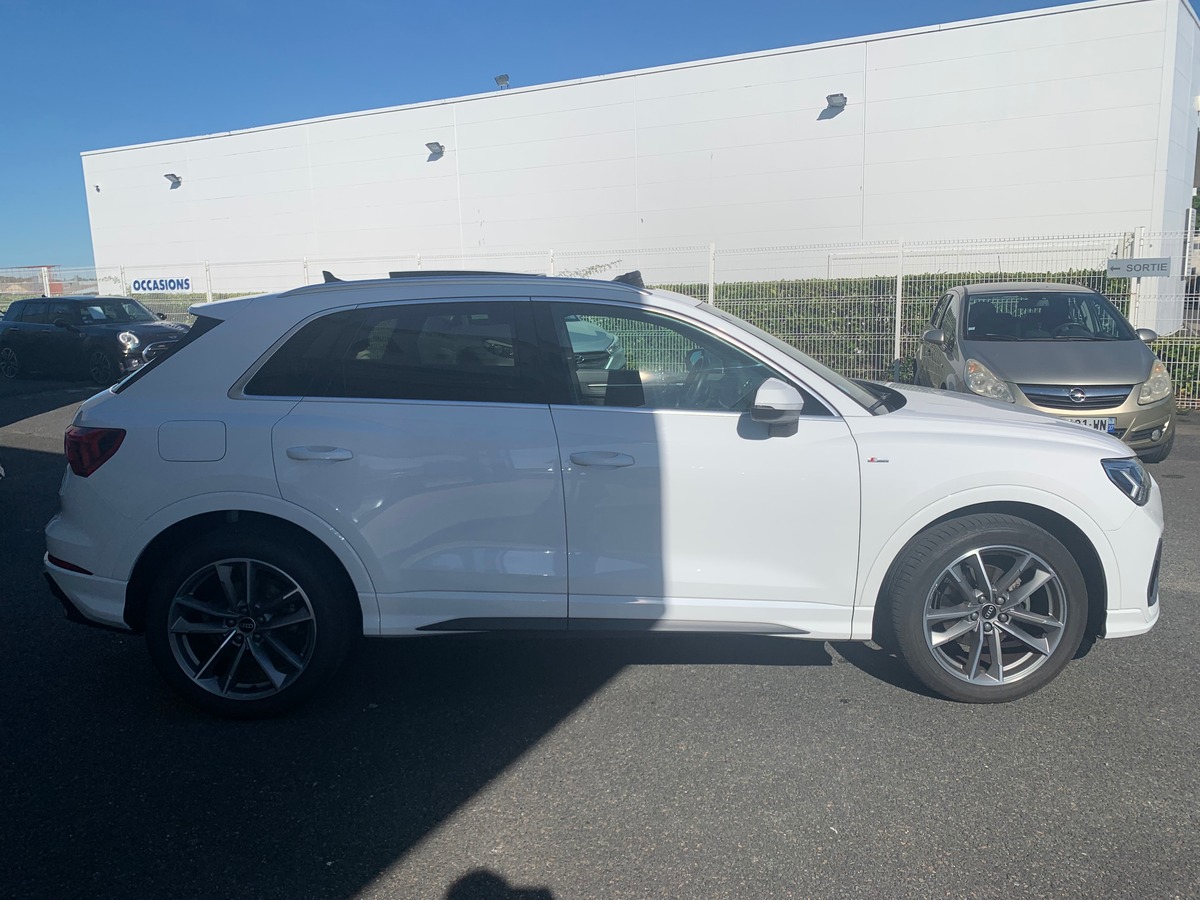 Audi Q3 150 ch | S line | Toit ouvrant | Caméra de recul | Apple car play | Attelage | Régulateur