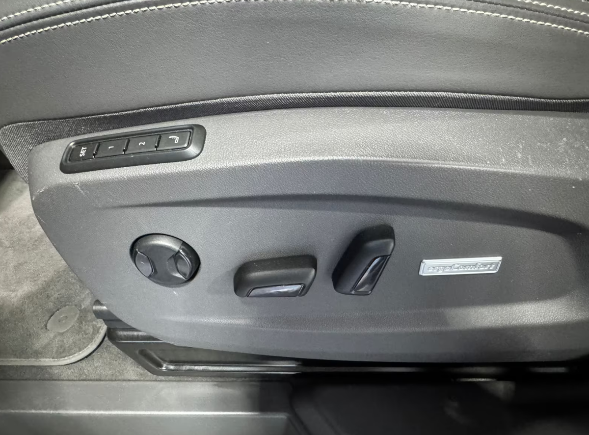 Volkswagen Multivan VII (T7) 1.4 eHybrid 218ch Style DSG6/Cuir/Harman-Kardon/7 places/CG OFFERTE