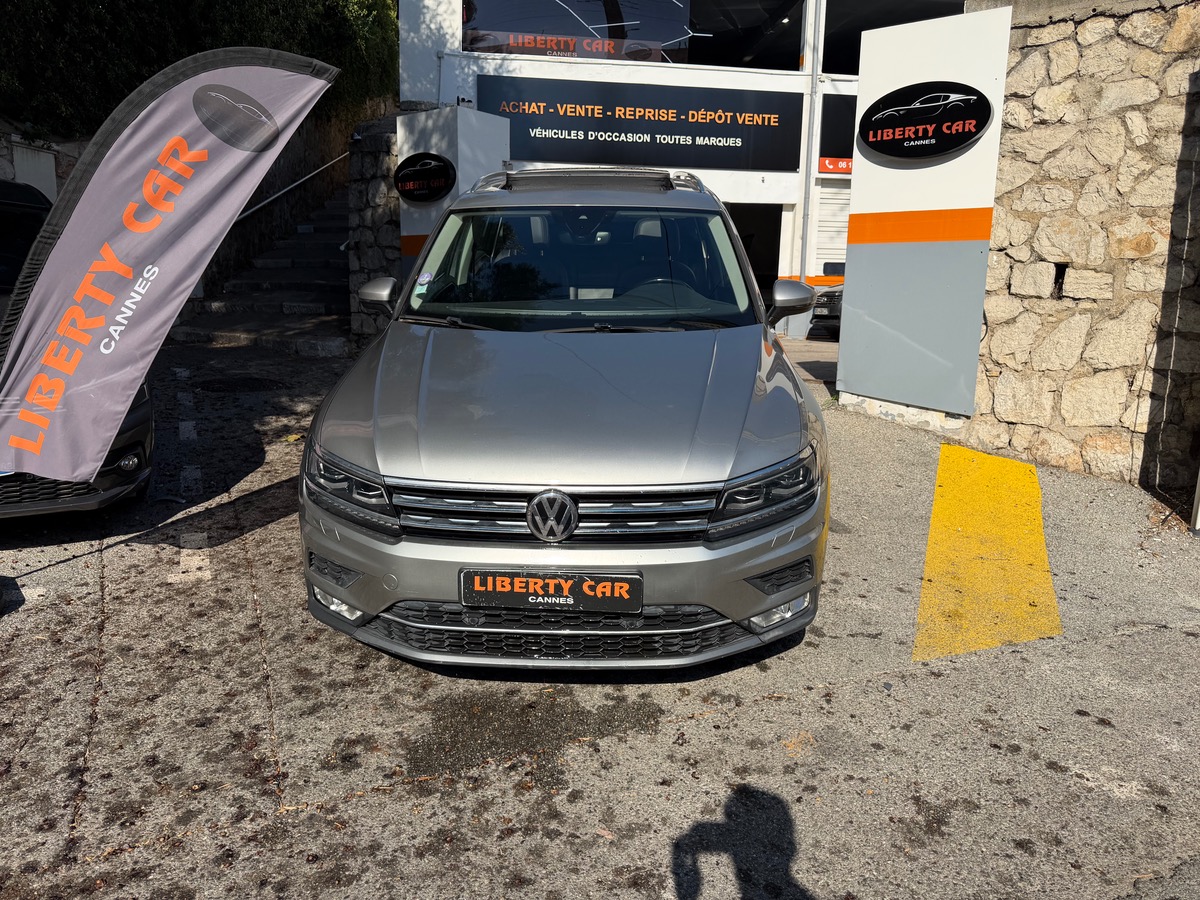 Volkswagen Tiguan 1.4 TSI 150 CV / Carat / Toit Ouvrant / Caméra /Virtual/  Voyant SOS
