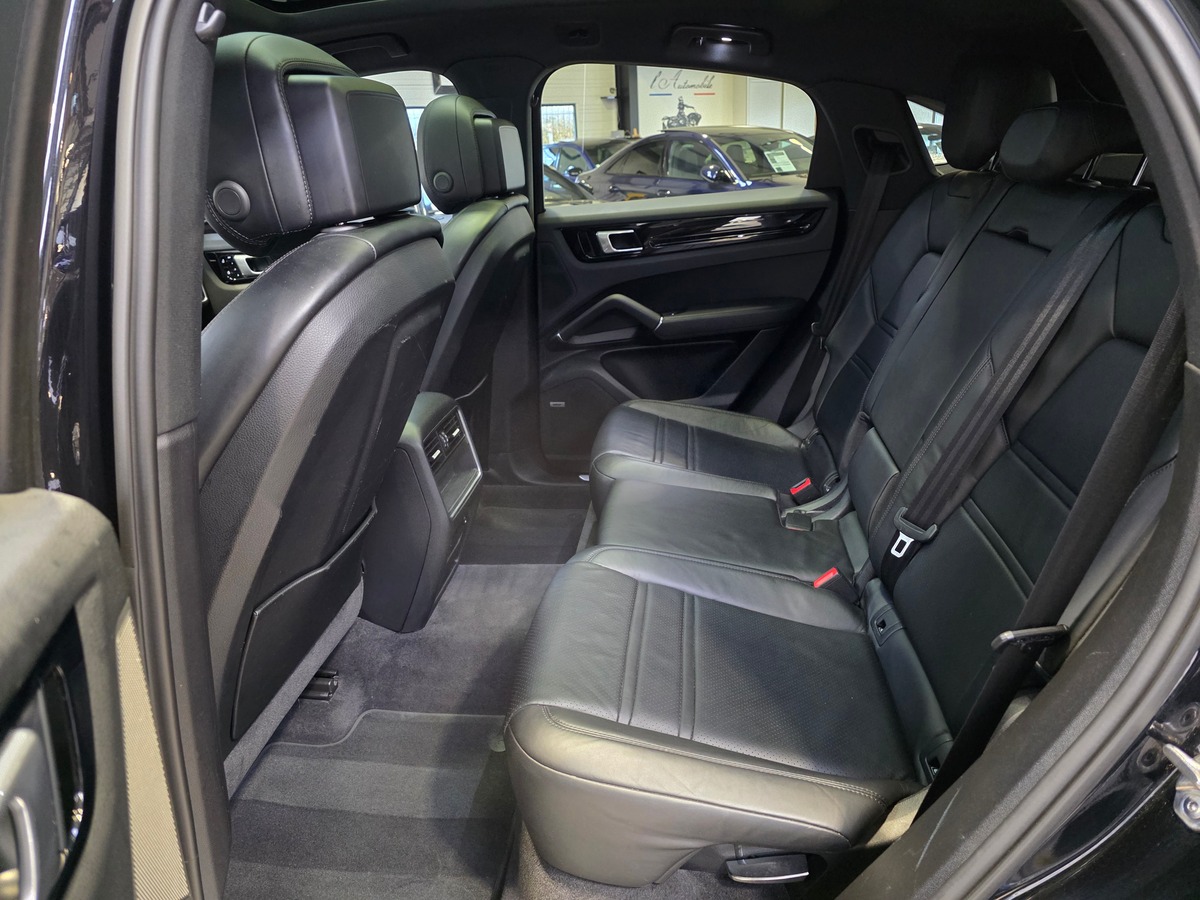 Porsche Cayenne COUPE 3.0 E-HYBRID 462 BOSE / HUD / CHRONO / 21 A