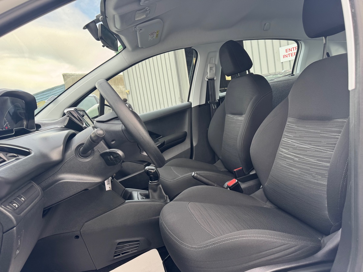 Peugeot 208 1.5 BHDI 100CH PREMIUM PACK / PRIX TTC / 7000€ HT