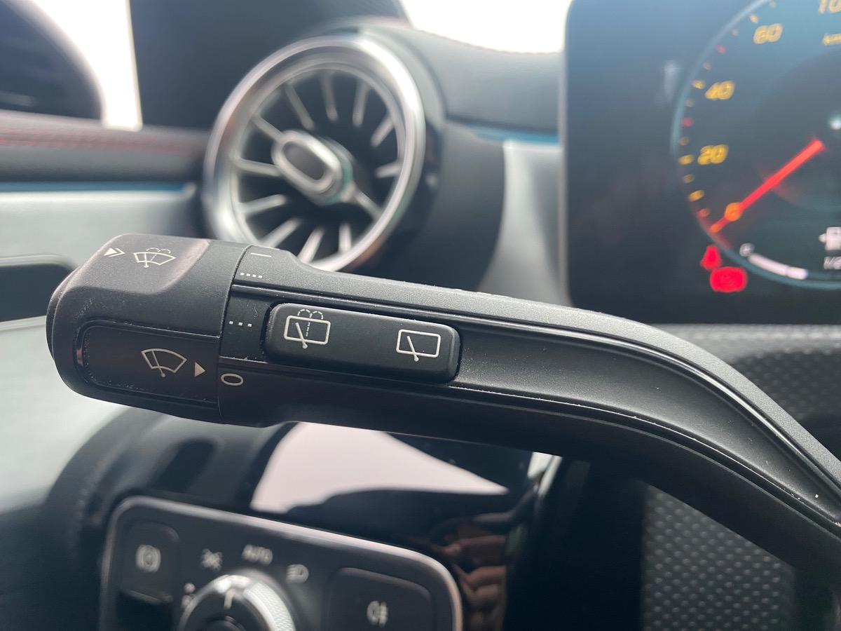 Mercedes-Benz CLA Shooting Brake 163 ch | AMG LINE | Pack premium plus | Avertisseur d'angle mort