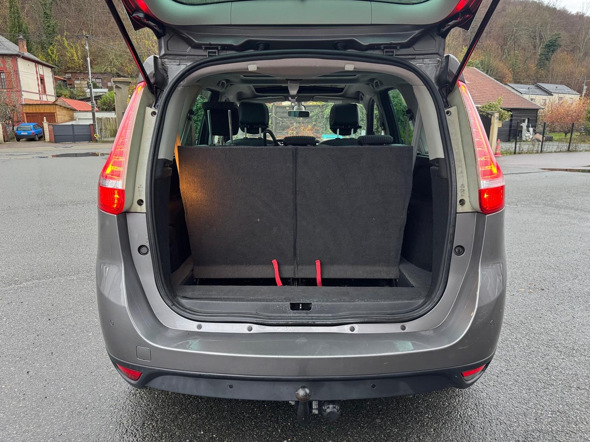 RENAULT Grand Scenic 1.5 DCI 110-7 Places- BOSE Edition-Garantie