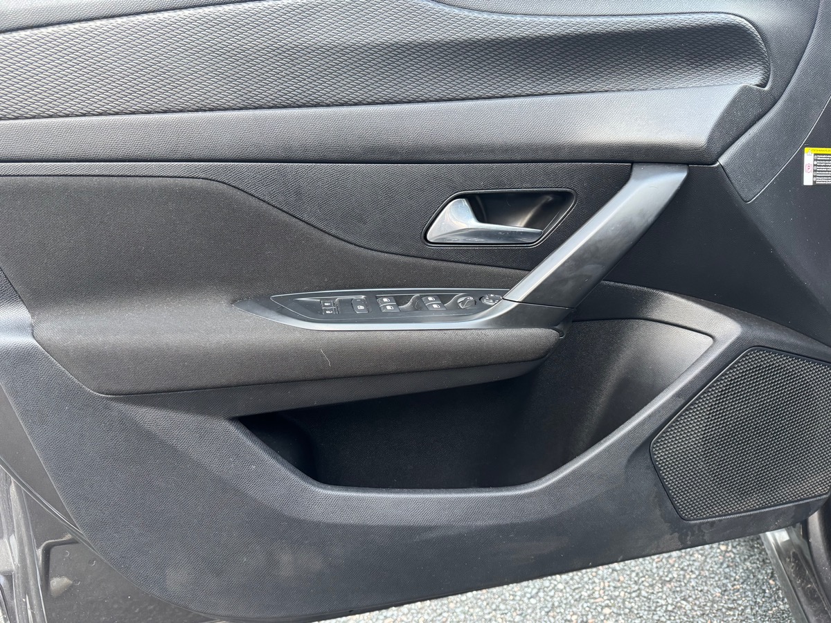 Peugeot 308 SW 130 ch | Active Pack | Capteur de pluie | Phares LED | Radar stationnement arriére