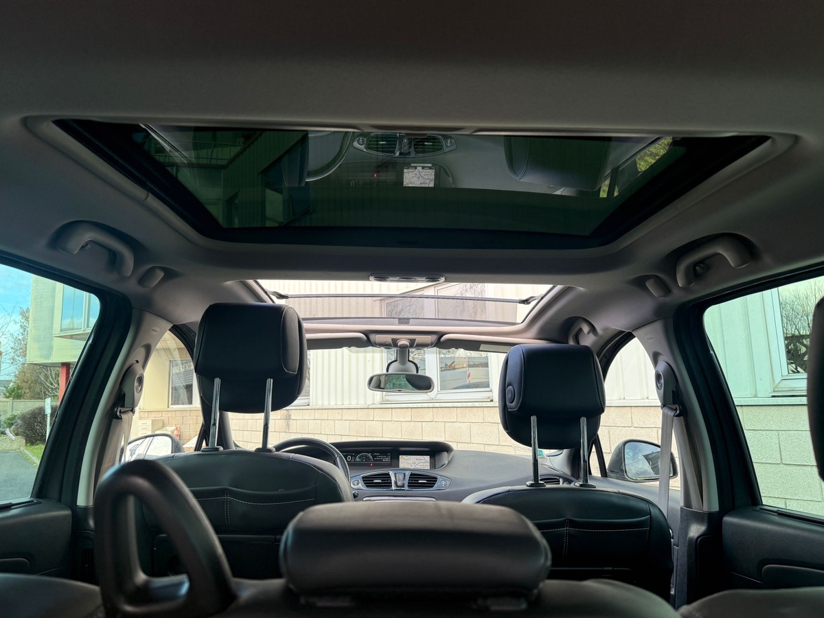 RENAULT Grand Scenic 1.6 DCI 130 CV BOSE 7 places