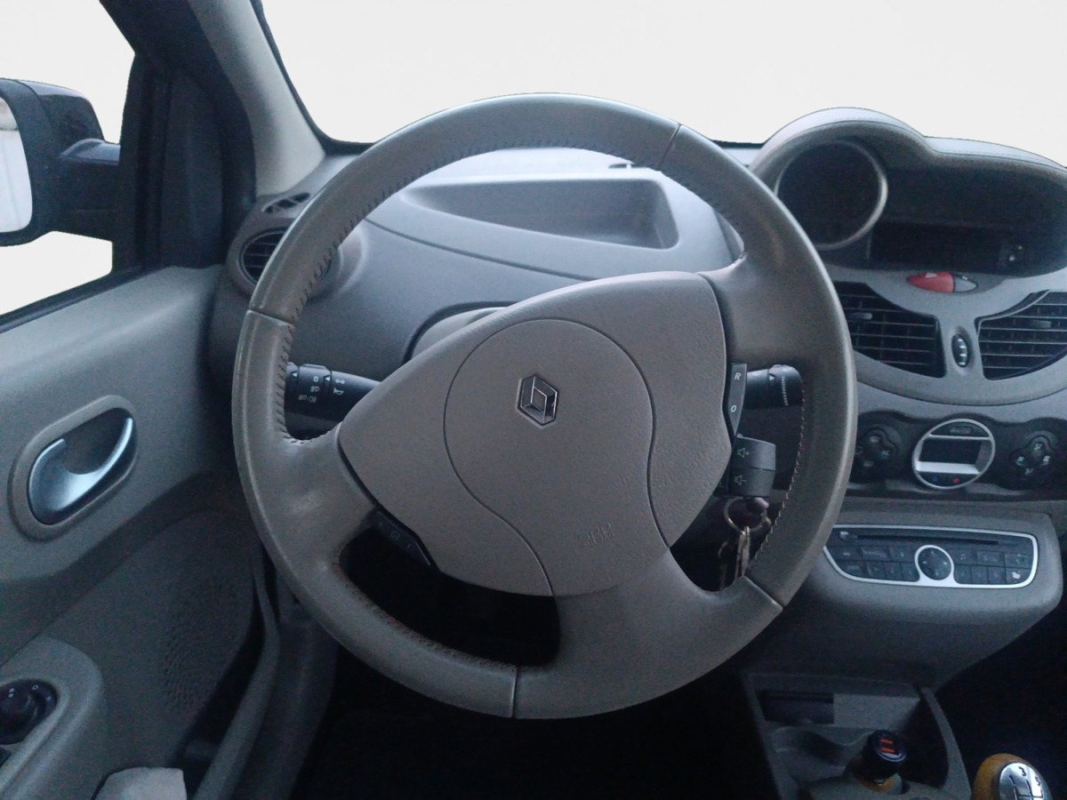 RENAULT Twingo 2 1.2 TCE 102 CV 16V  INITIALE