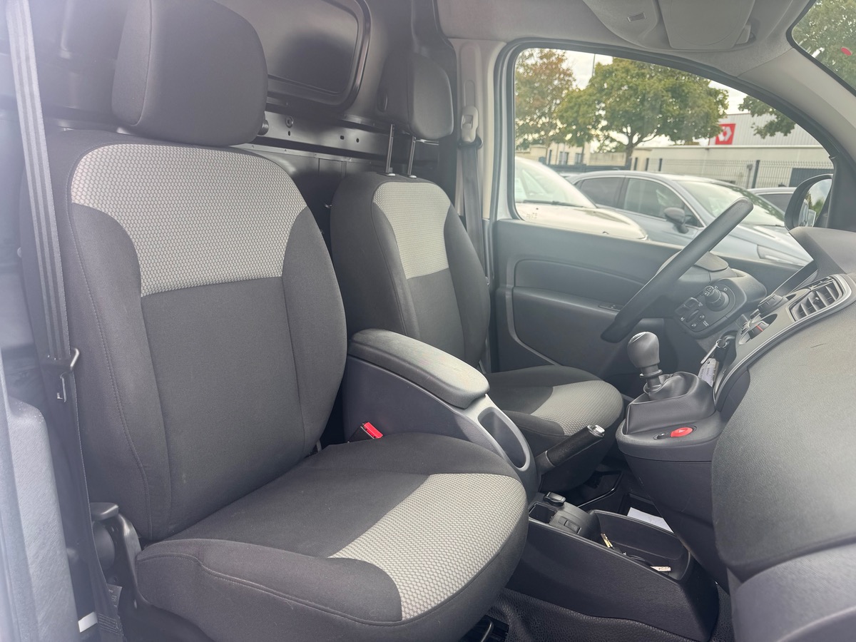 RENAULT Kangoo MAXI 1.5 BDCI 95CH EXTRA RLINK / PRIX HORS TAXE