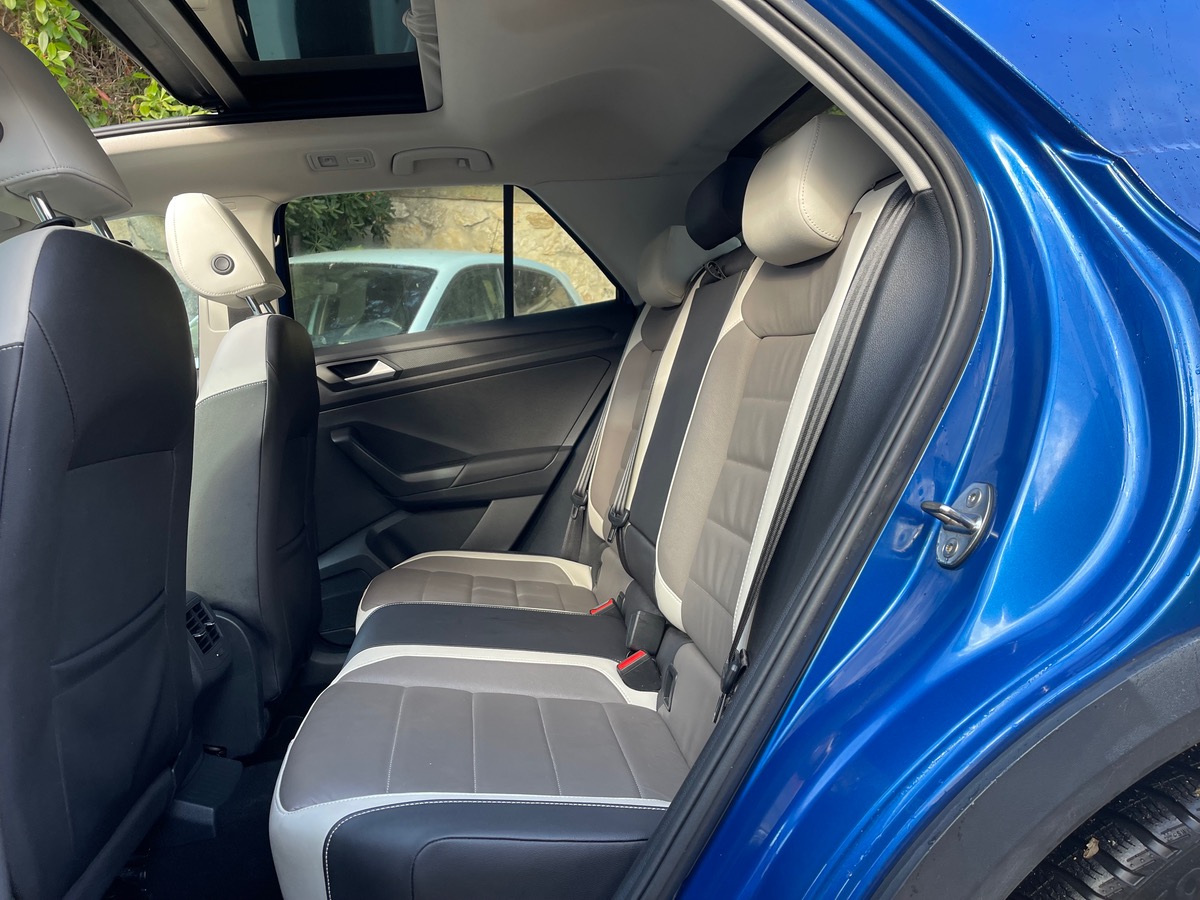 Volkswagen T-Roc 2.0 TSI 190 CV 4MOTION/ Toit Ouvrant / Carplay / Virtual /Finition Carat