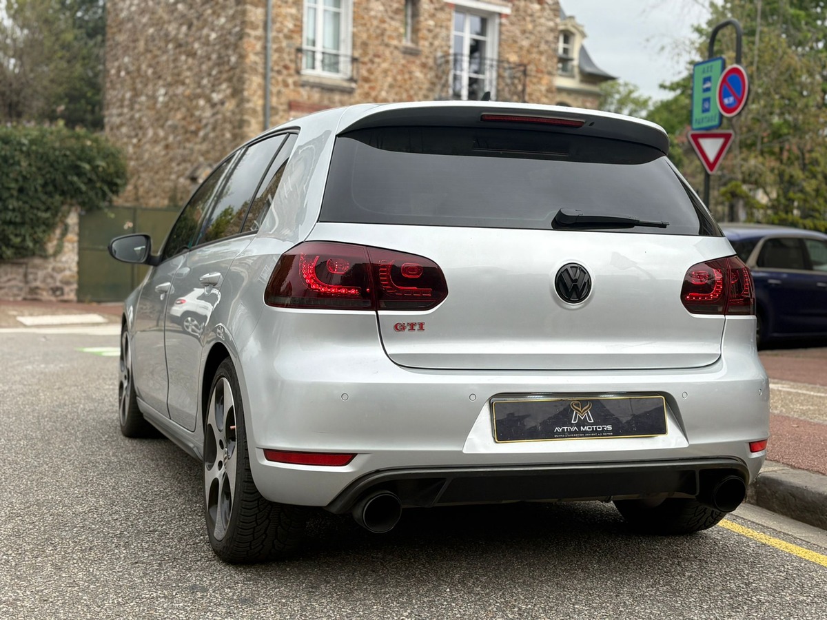 Volkswagen Golf GTI 6 phase 1 - 210 cv - DSG 7