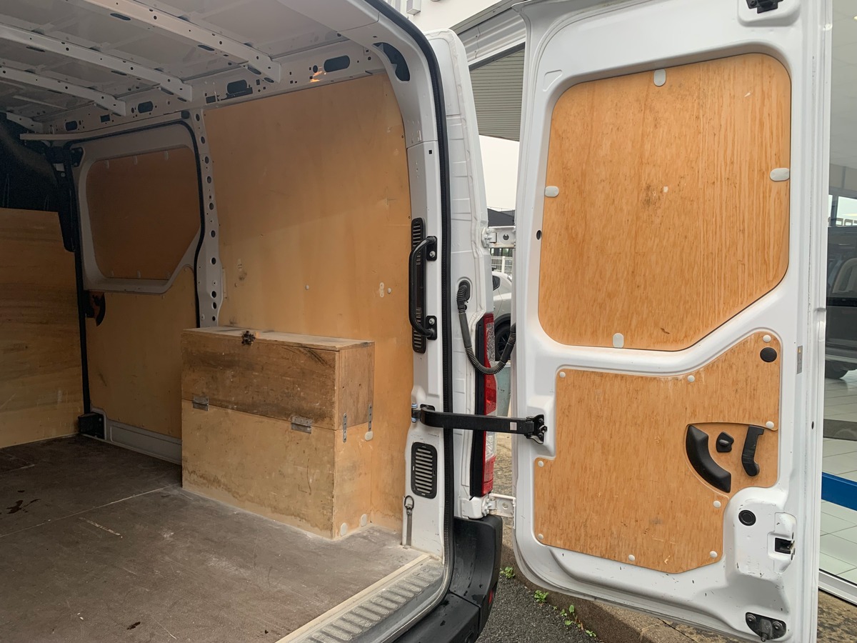 RENAULT Master 180 | L1 H1 | Première MAIN | TVA Récupérable | GRAND CONFORT | Caméra | Attelage