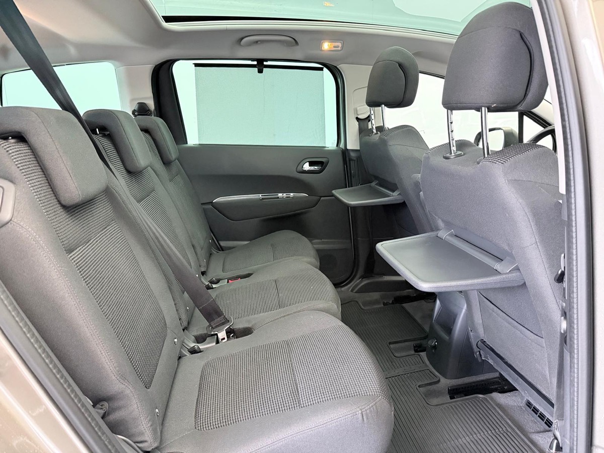 Peugeot 5008 1.6 Bluehdi 120  eat6 Allure Première main