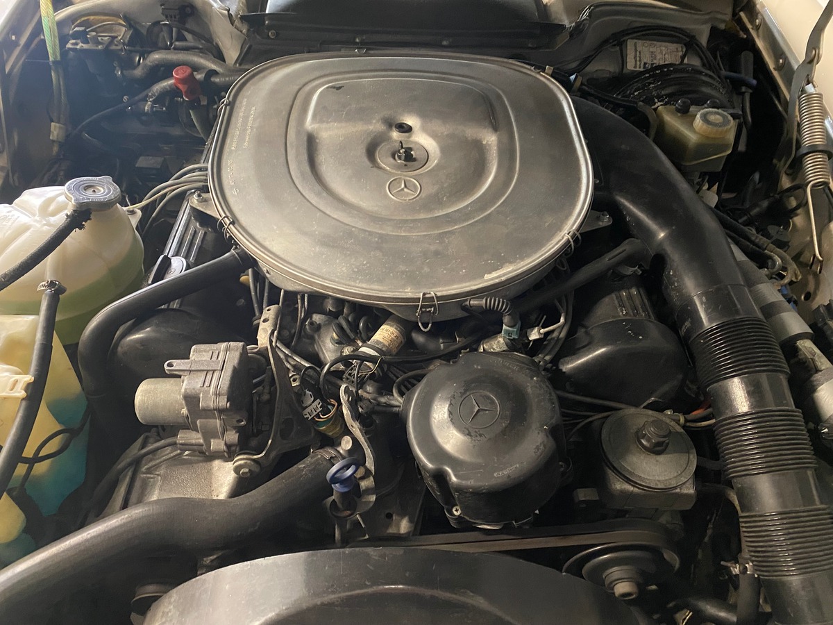 Mercedes-Benz Classe SL 560 v8 cabriolet w 107