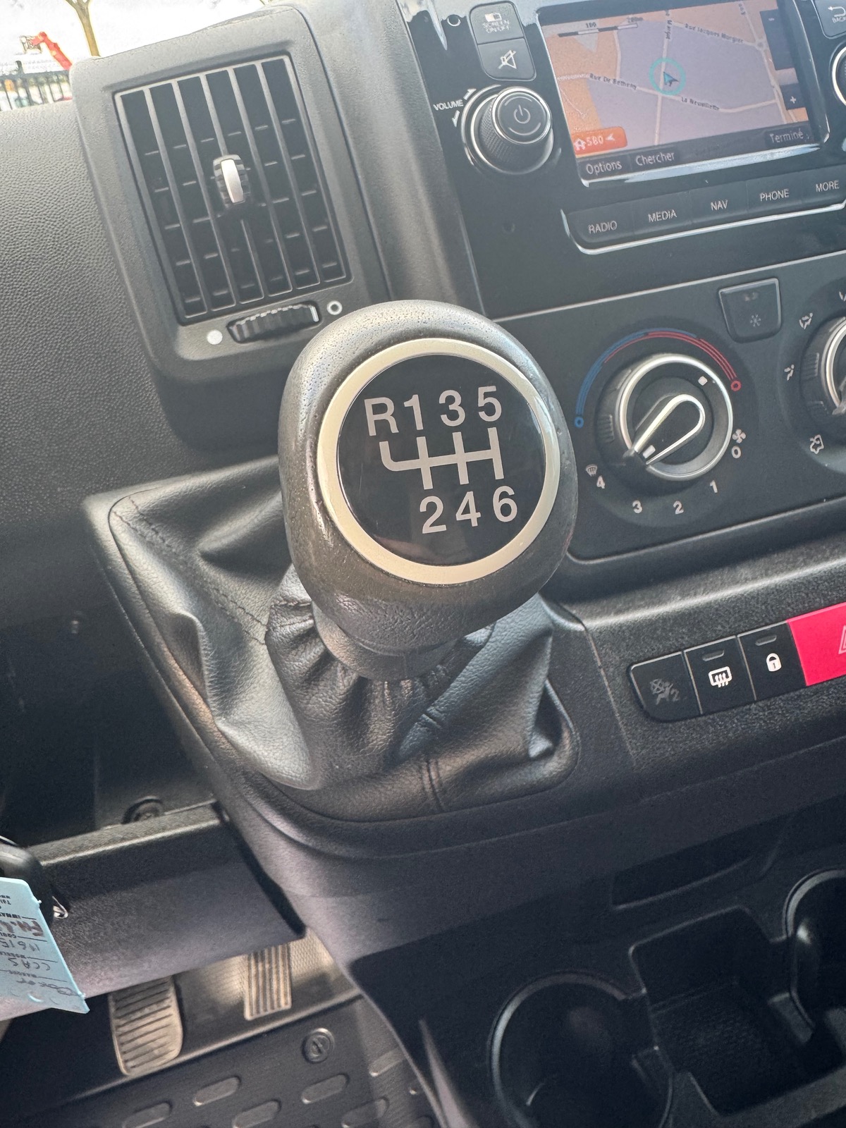 Peugeot Boxer L3H3 2.0 BHDI 130CH PREMIUM PACK + ATTELAGE / PRIX TTC / 12500€ HT