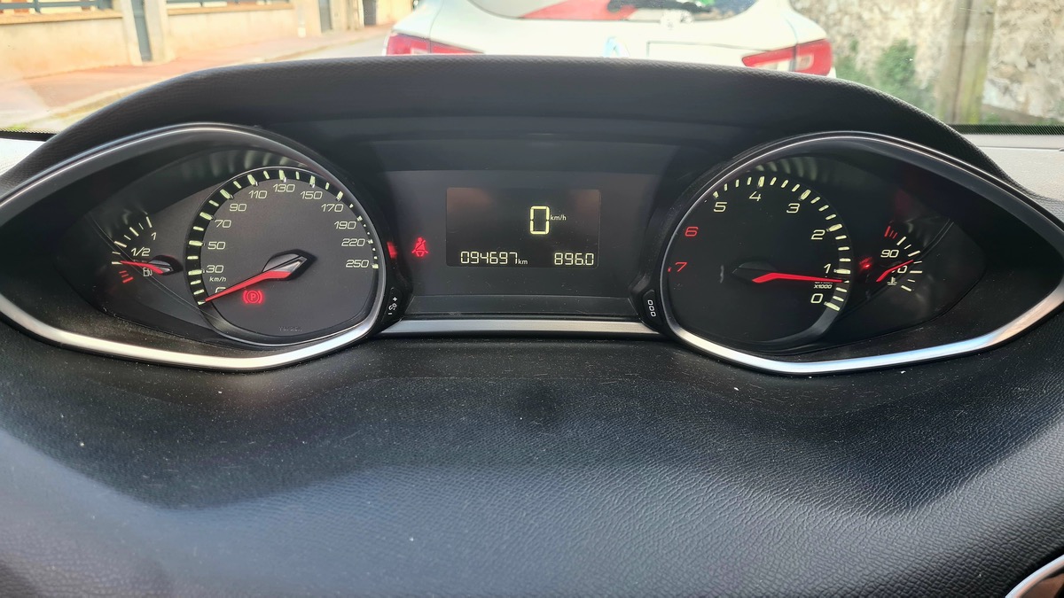 Peugeot 308 1.2 vti