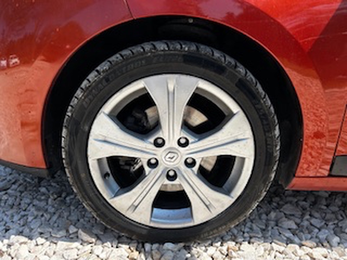 RENAULT Megane III COUPE 2.0 DCI DYNAMIQUE