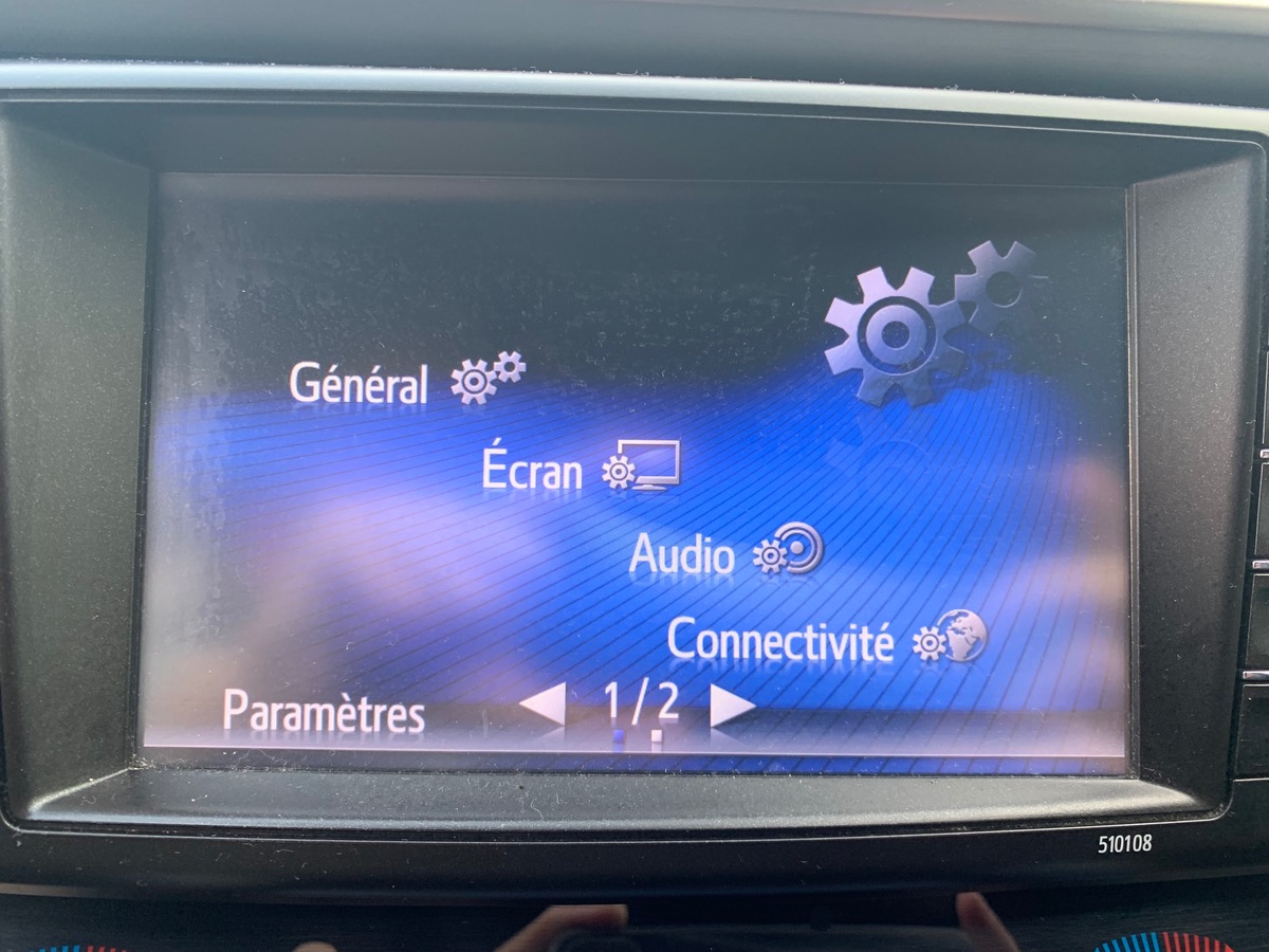 Toyota RAV4 143 | DESIGN | D-4D | 2WD | GPS | Caméra recul | Sièges avant sport | Régulateur vitesse