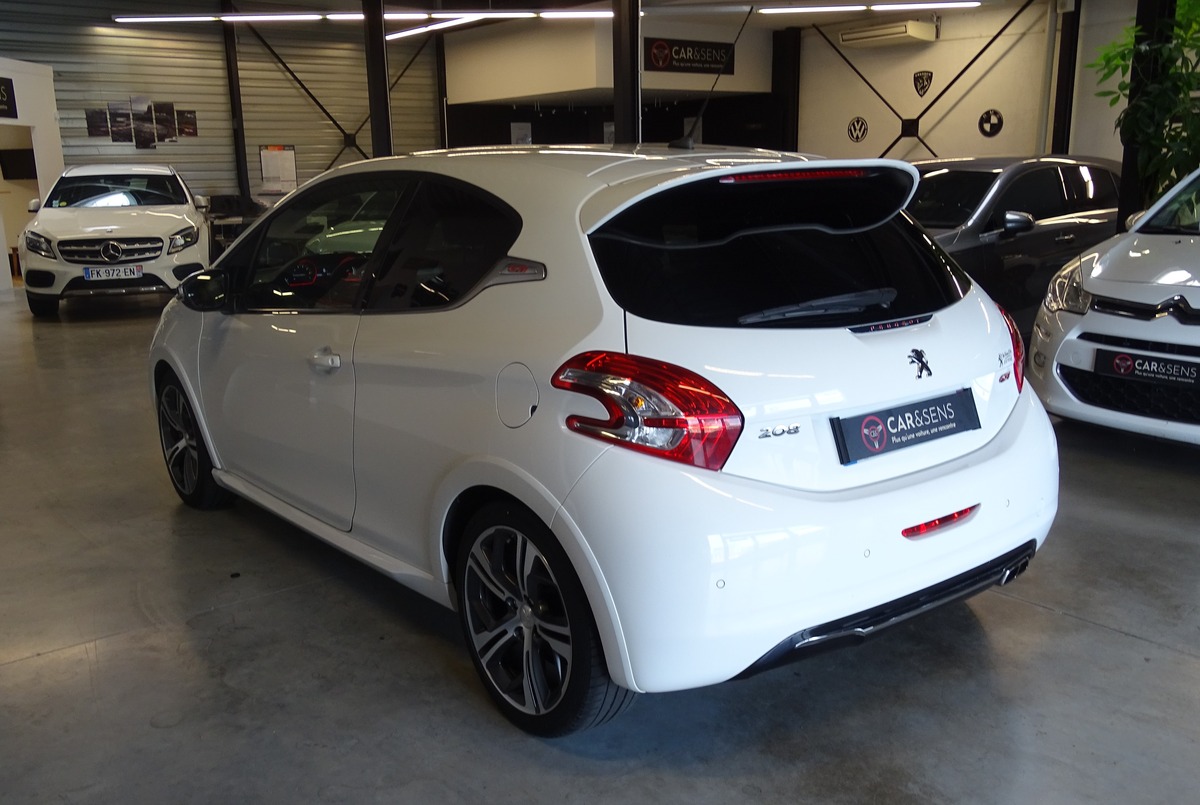 Peugeot 208 1.6 GTI 200ch BVM6