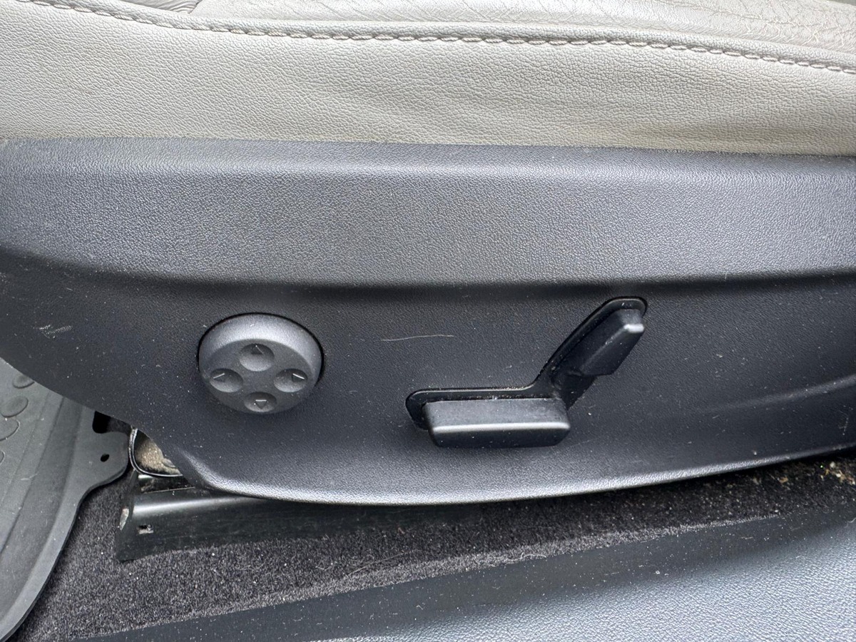 Tesla Model S 85 367CV 7 places - Recharge gratuite à vie