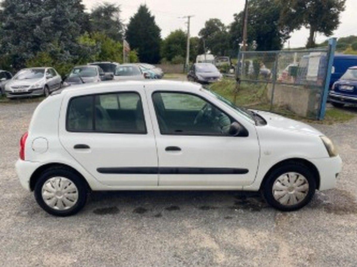 RENAULT Clio 1.2i 60cv campus  contrôle technique ok 