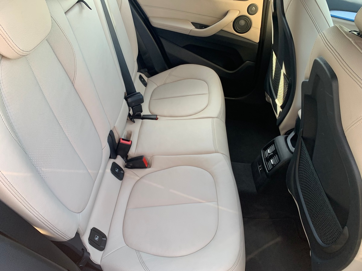 Bmw X1 192 chevaux | sDRIVE 20iA | M Sport | Caméra de recul | Harman Kardon | Attelage amovible
