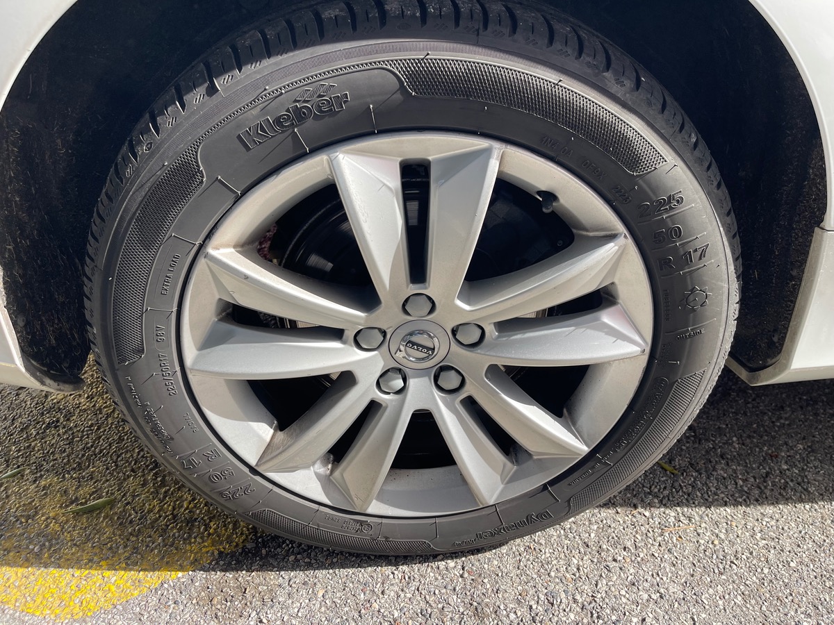 Volvo V60 2.0 D4 190 CV / Phase 2 / Business / Caméra / CarPlay / Jantes