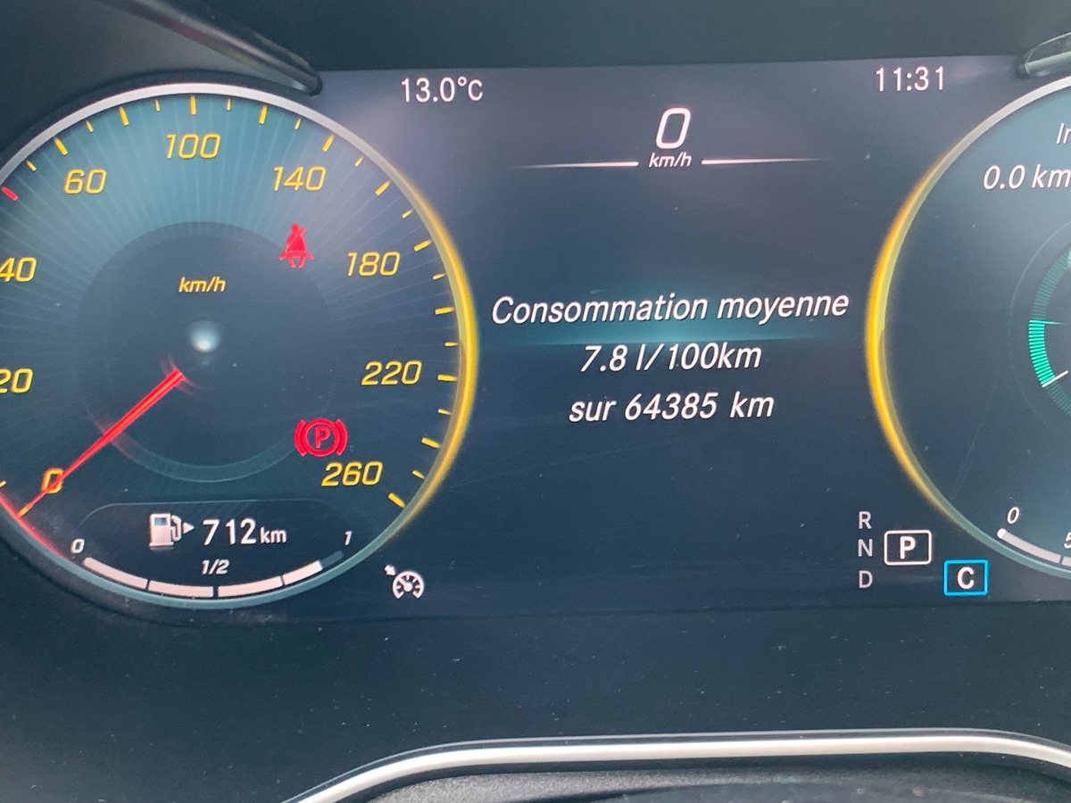 Mercedes-Benz Classe C Cabriolet 194 ch | AMG Line | Siéges électriques chauffants | Caméra de recul