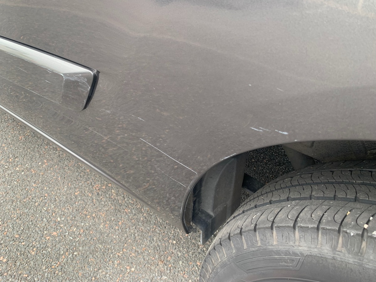 Ford TRANSIT CUSTOM 130 ch | L1H1 Trend Business | 3 Places | Caméra recul | Attelage | Roue secours