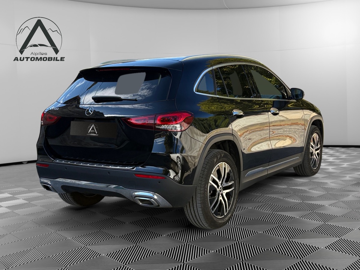 Mercedes-Benz GLA 200 PROGESSIVE LINE / SIEGE CHAUFFANT / HAYON MAINS LIBRE